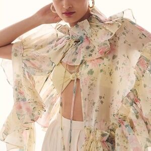 Selkie Ruffled Opera Capelet